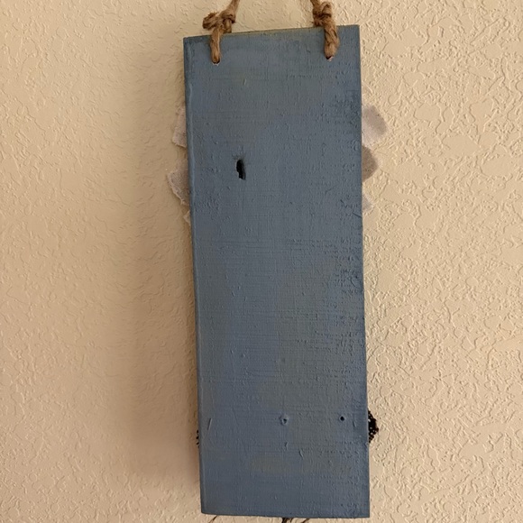 NEW Rustic Flower on Wood Board Hand Crafted Decor - Picture 5 of 9